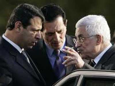 تعليق صحفي: عباس يصطنع الأزمات والزوابع للتغطية على فشله واحتراق وجهه