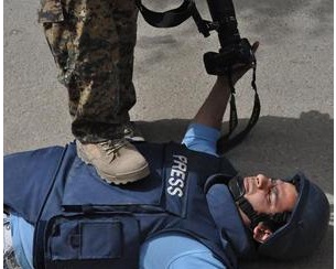 حكومة حسينة تقاضي ثلاثة صحفيين لمجرد نشرهم صورة بوستر لحزب التحرير