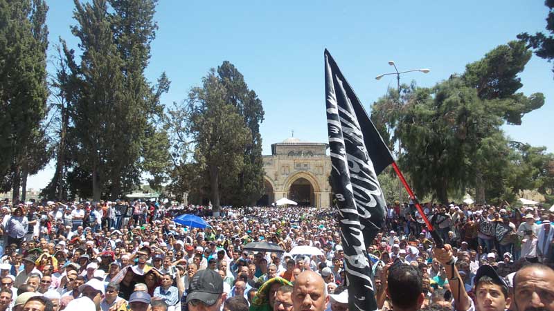 حزب التحرير يوجه نداءً عالمياً من المسجد الأقصى 