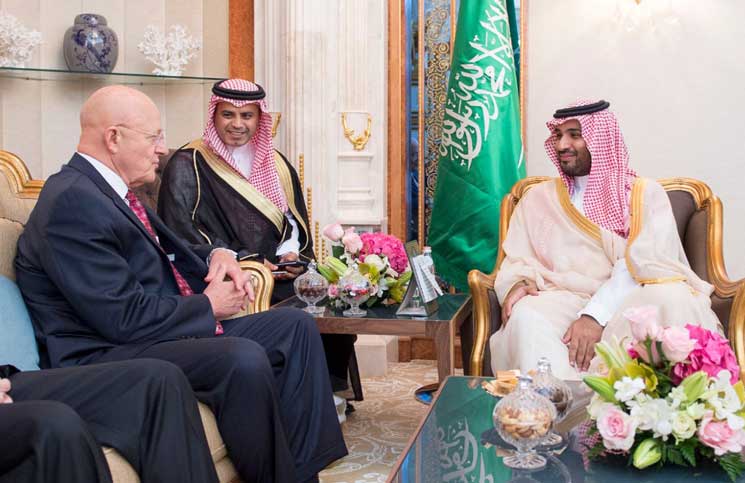 لقاء ذل وتوزيع مهام يجمع حكام السعودية بمدير المخابرات الأمريكي!