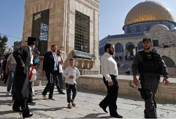 تعليق صحفي: نصرة فلسطين والمسجد الأقصى تكون بتحريك الجيوش وقلع حصون يهود