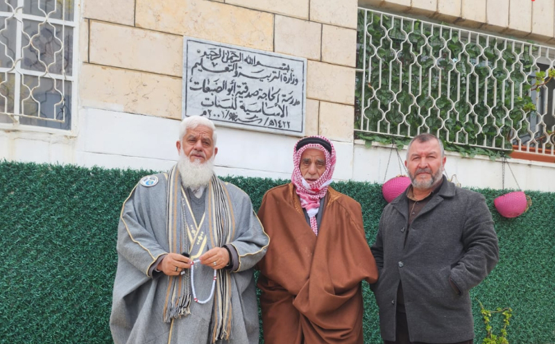 وفد من حزب التحـ.رير يزور مدارس بمنطقة بئر المحجر والمزروق في الخليل