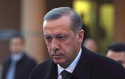 أردوغان يهتز من البشر ولكن لا يخشى من رب البشر!!